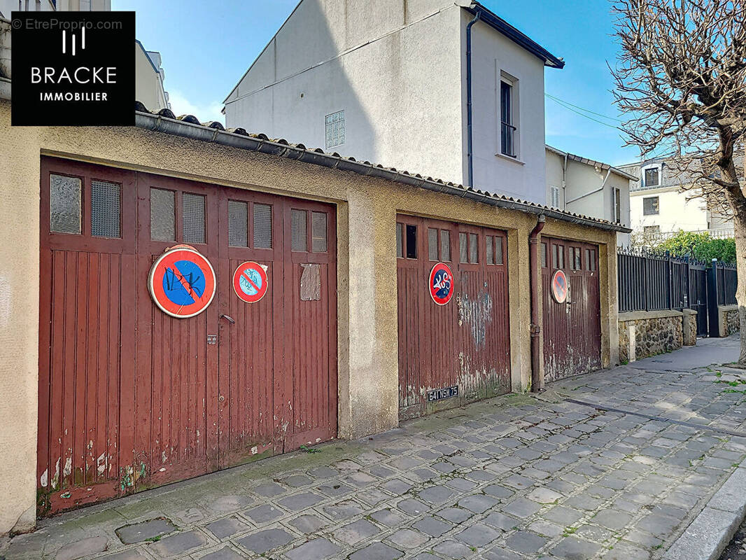 Parking à LA GARENNE-COLOMBES