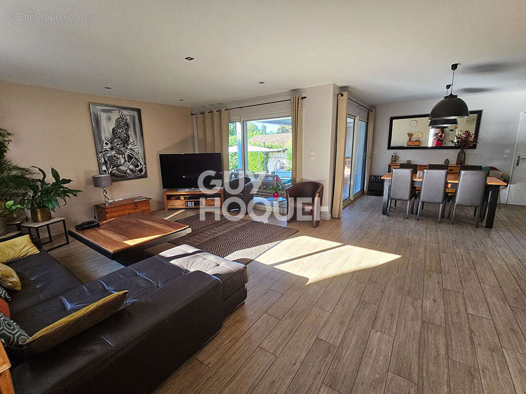 Maison à PORTES-LES-VALENCE