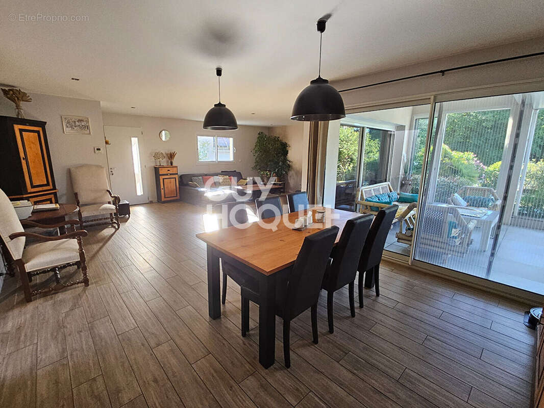 Maison à PORTES-LES-VALENCE