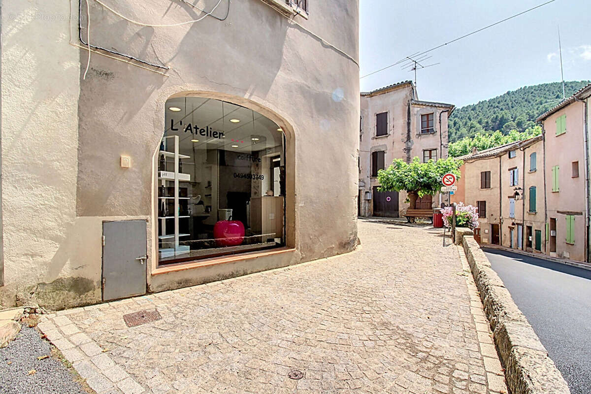 Commerce à FIGANIERES