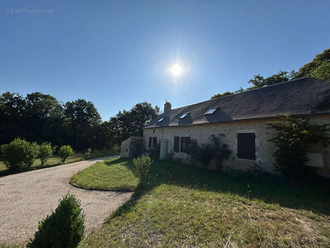 Maison à SALIGNAC-EYVIGUES