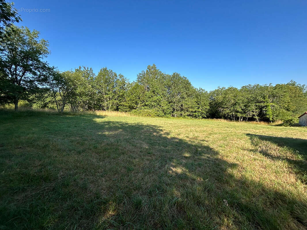 Maison à SALIGNAC-EYVIGUES