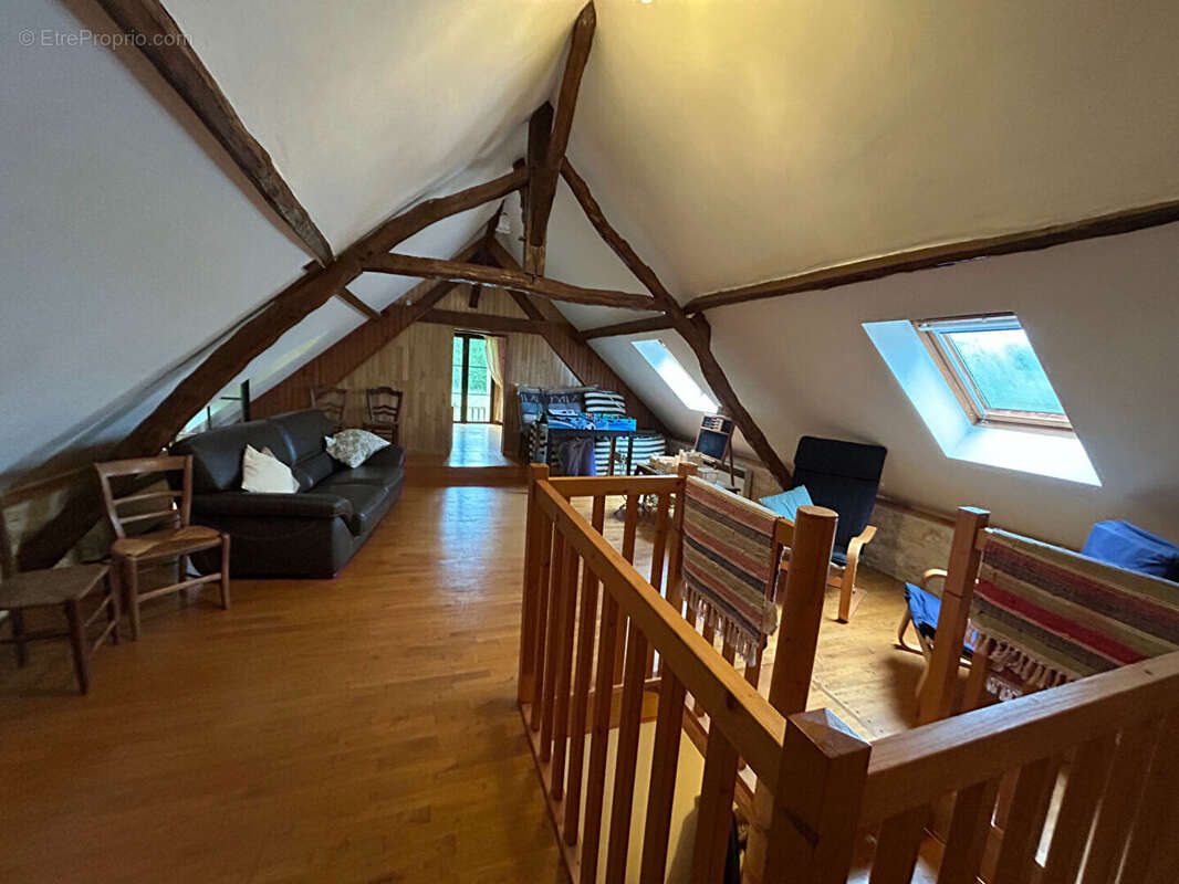 Maison à SALIGNAC-EYVIGUES