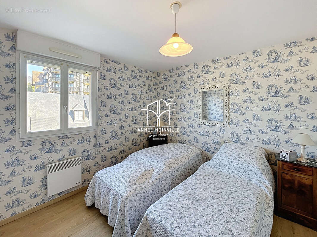 Appartement à TROUVILLE-SUR-MER