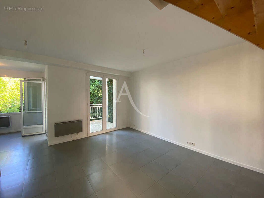 Maison à BURES-SUR-YVETTE