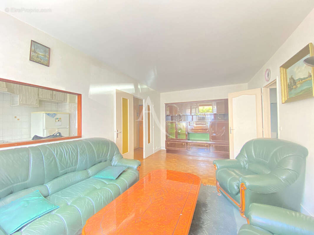 Appartement à GENNEVILLIERS