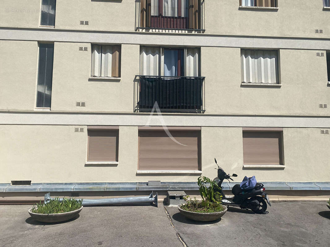 Appartement à GENNEVILLIERS