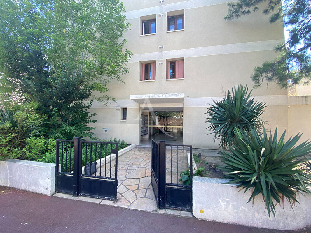 Appartement à GENNEVILLIERS