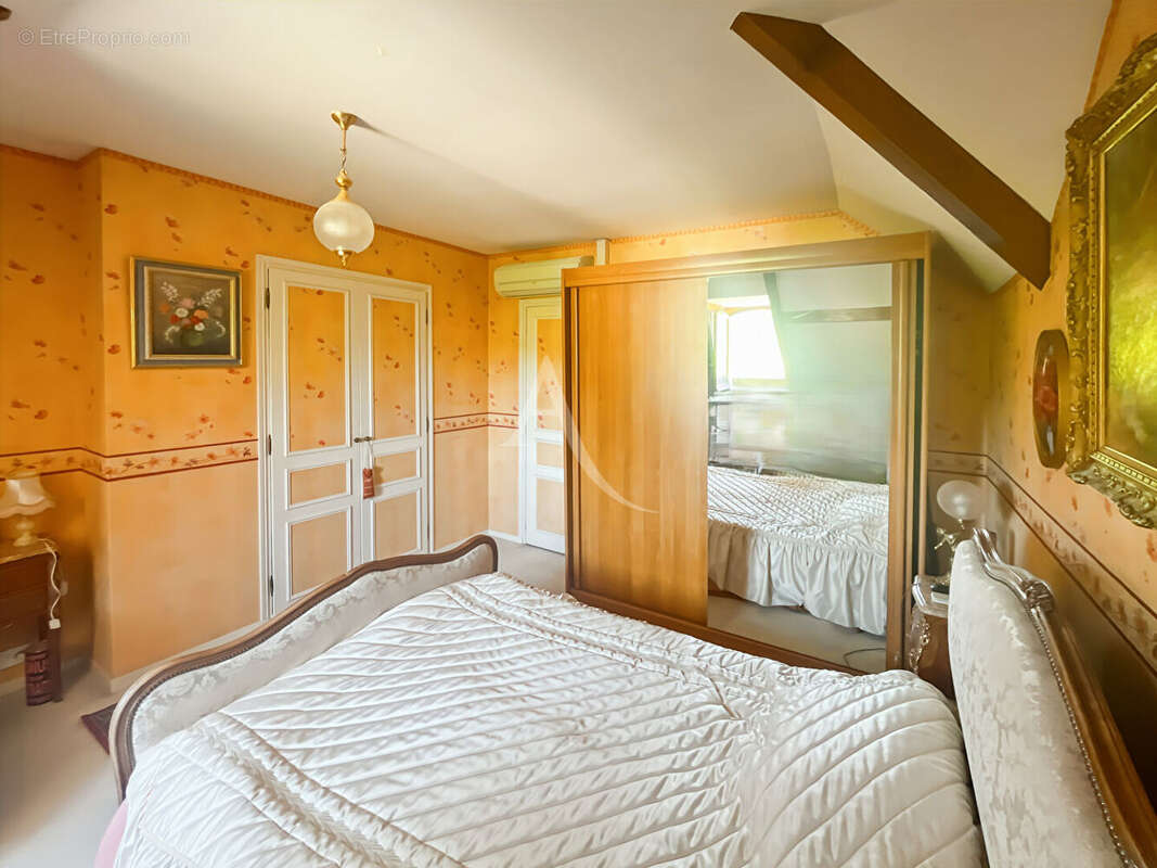 Maison à VAUX-SUR-SEINE