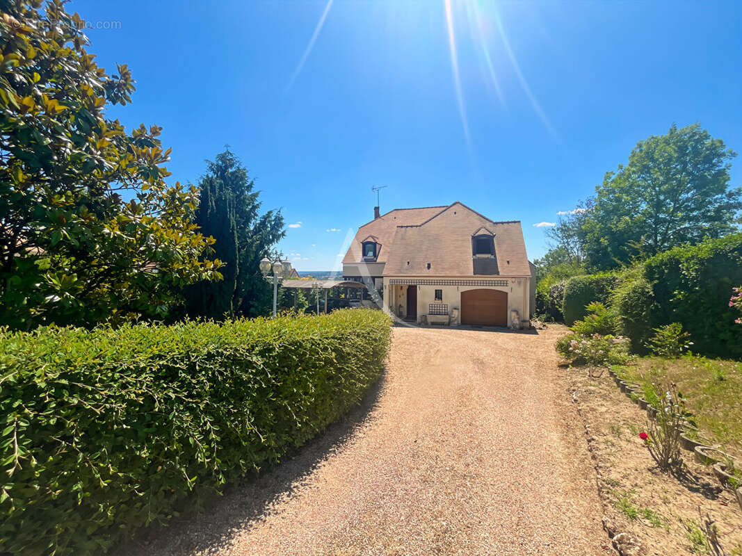Maison à VAUX-SUR-SEINE