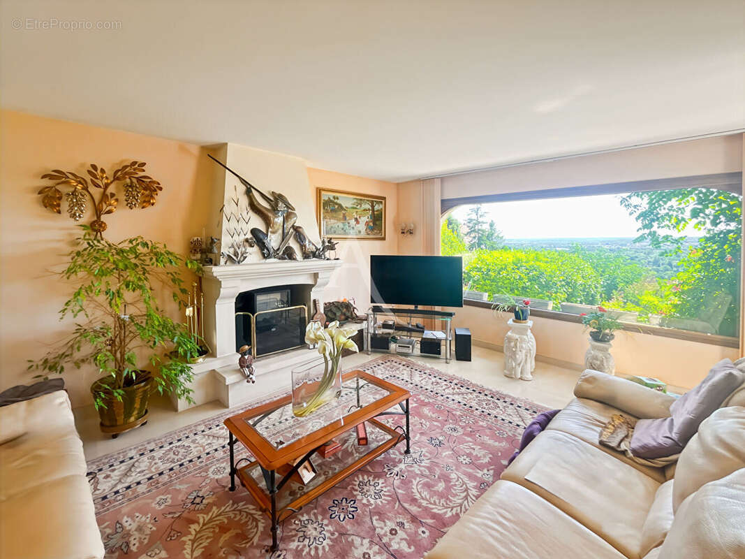 Maison à VAUX-SUR-SEINE