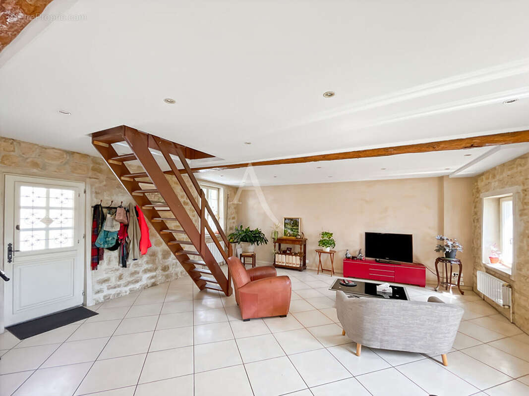 Maison à AUVERS-SUR-OISE