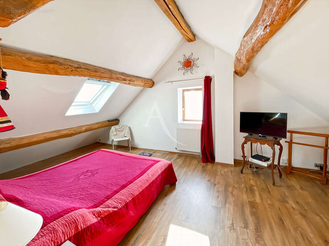 Maison à AUVERS-SUR-OISE