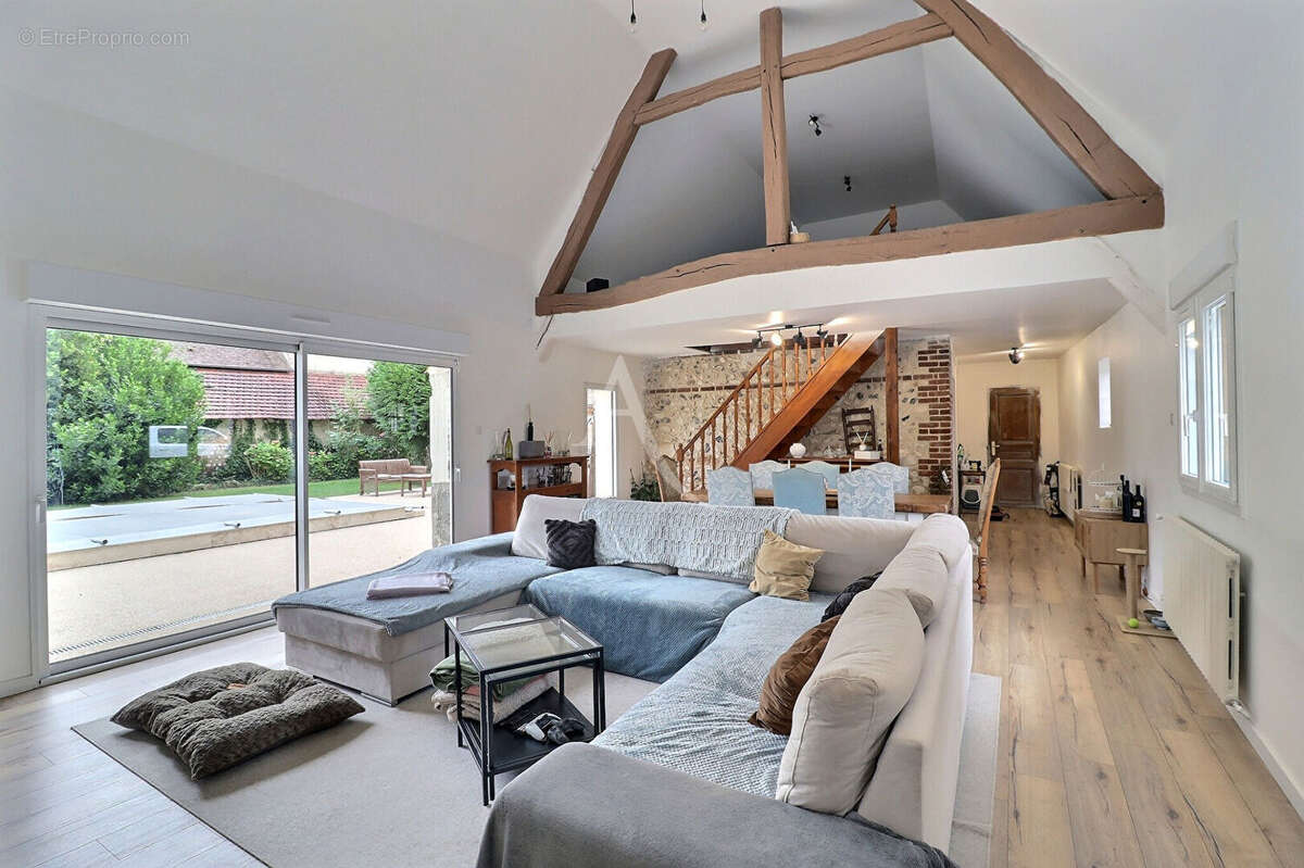 Maison à PINTERVILLE