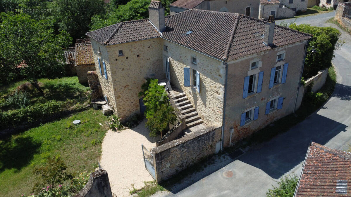 Maison à ALBAS