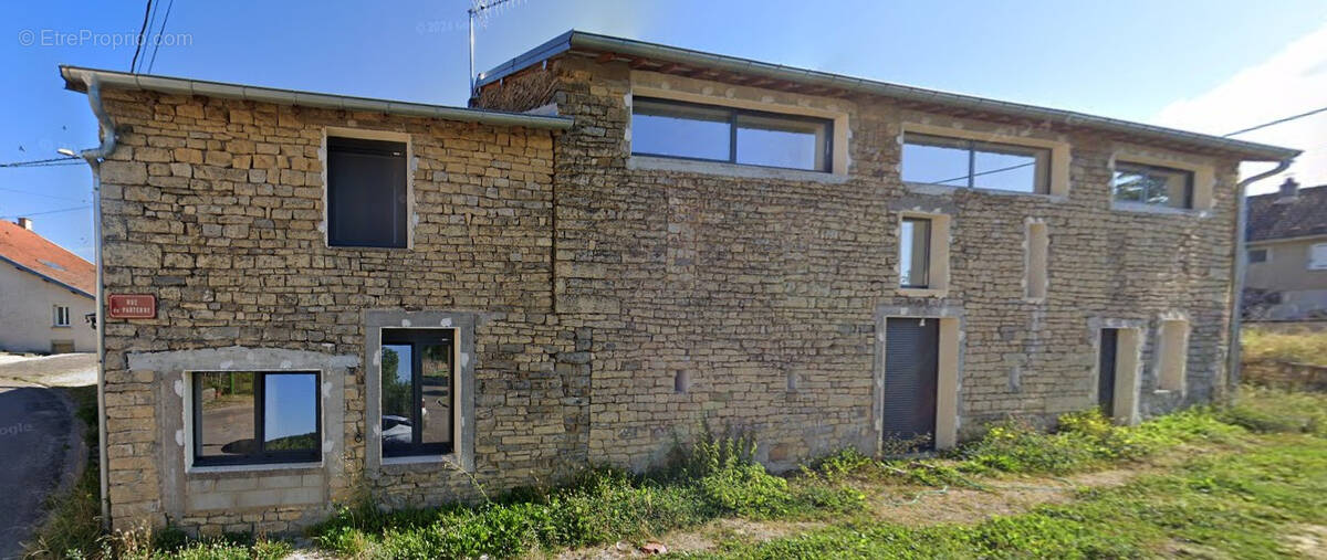 Maison à MAGNY-LES-JUSSEY