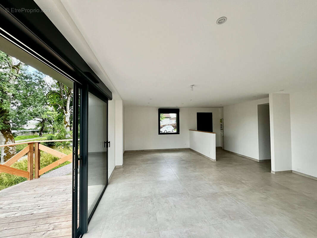 Maison à LES FORGES