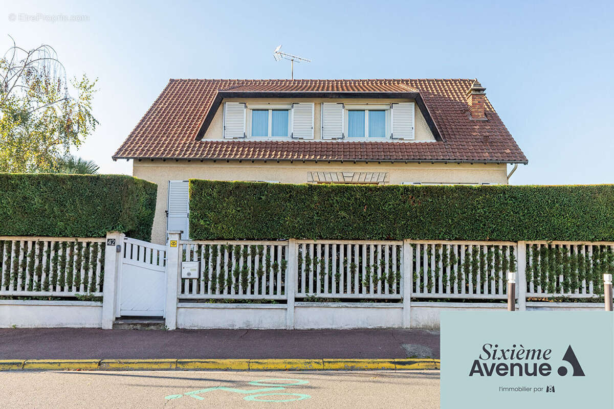 Maison à CHILLY-MAZARIN