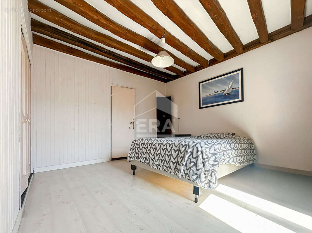 Maison à SAINT-FARGEAU-PONTHIERRY