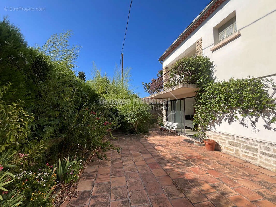 Maison à VILLENEUVE-LES-AVIGNON