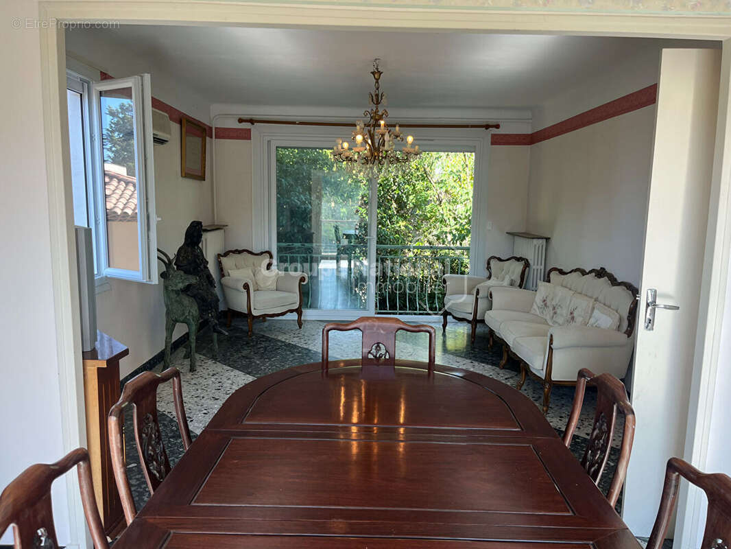 Maison à VILLENEUVE-LES-AVIGNON