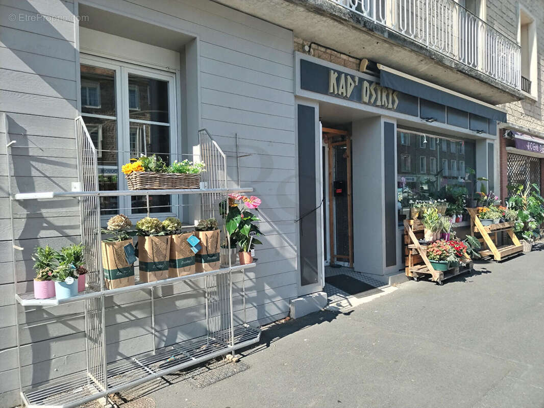 Commerce à AUNAY-SUR-ODON