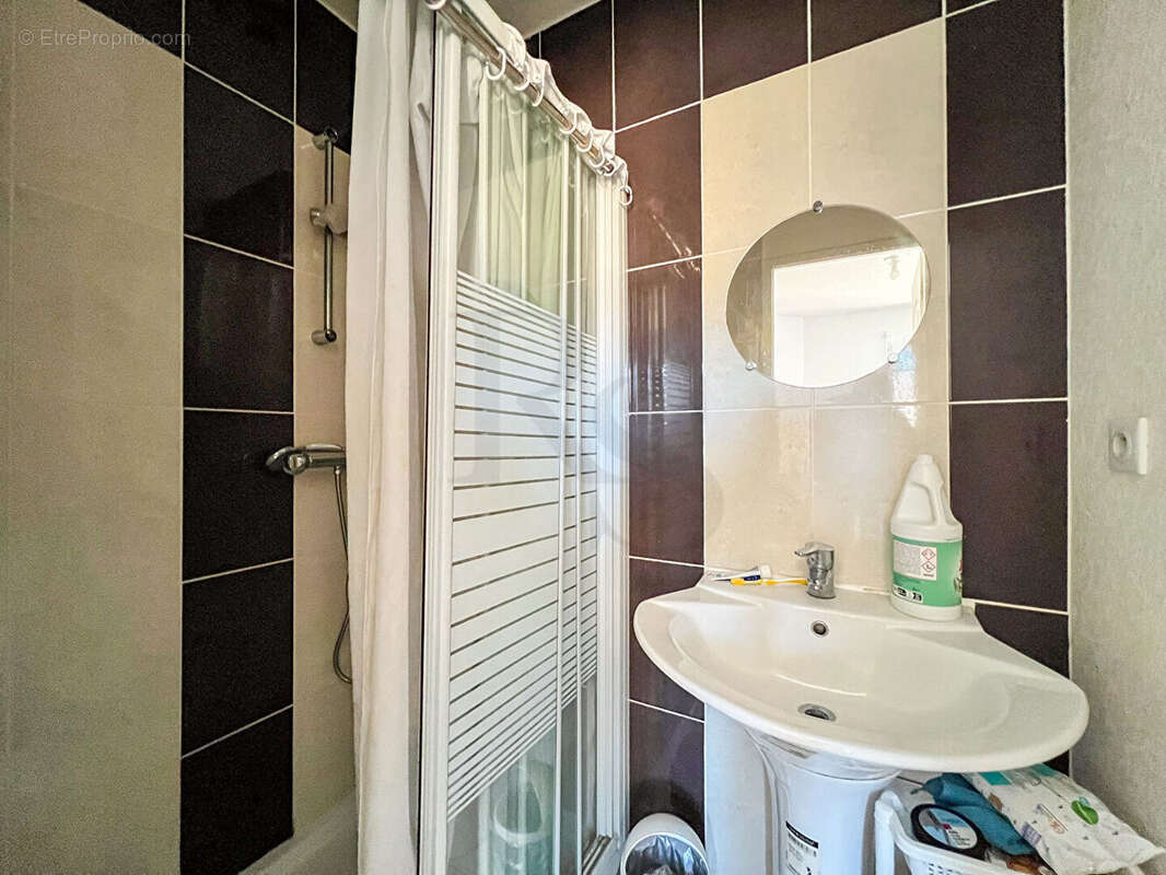 Maison à SAINT-GEORGES-DES-GROSEILLERS