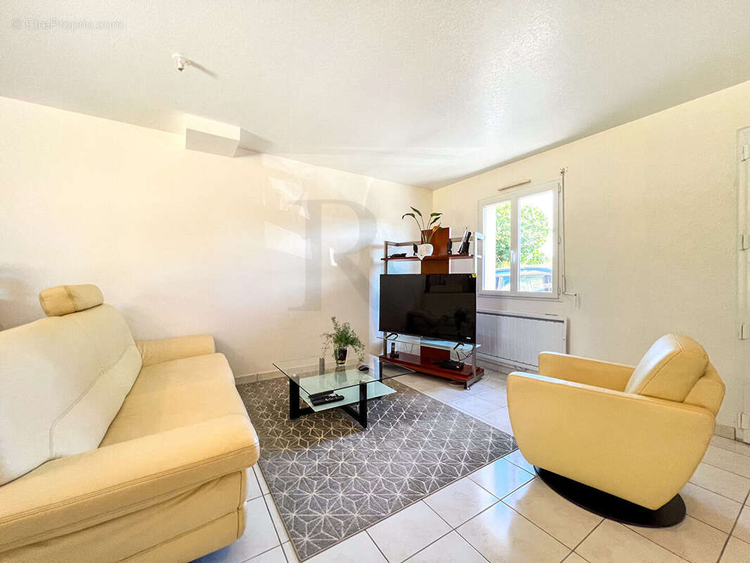 Maison à SAINT-GEORGES-DES-GROSEILLERS