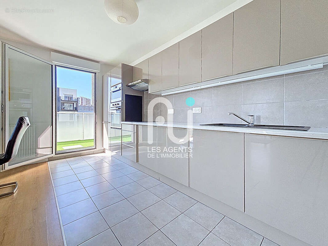 Appartement à ASNIERES-SUR-SEINE