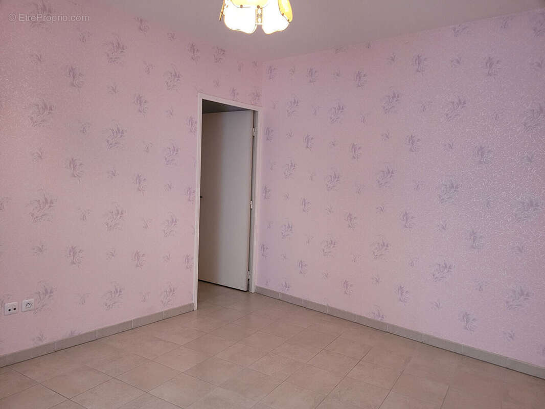 Appartement à ROSNY-SUR-SEINE