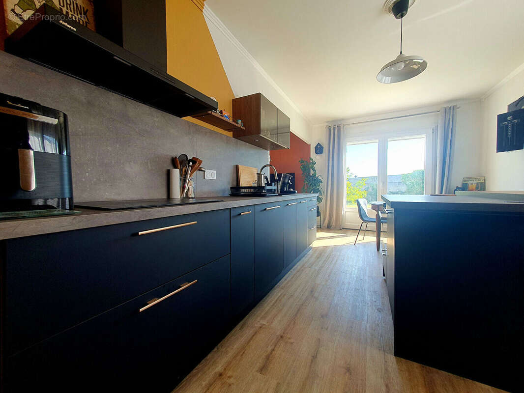 Maison à NERIS-LES-BAINS