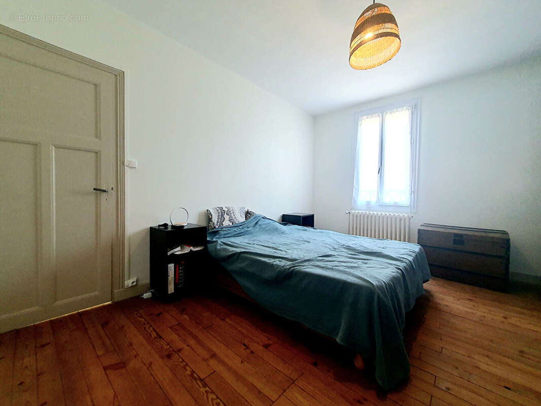 Maison à NERIS-LES-BAINS