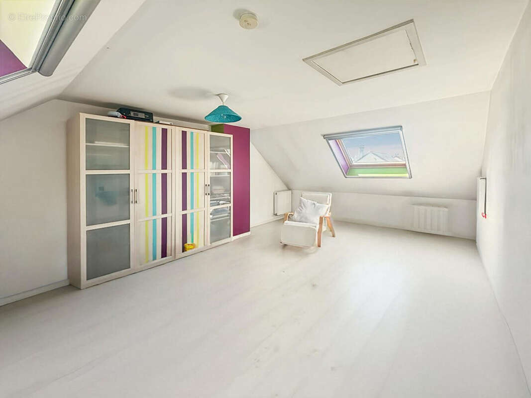 Maison à SAVIGNY-LE-TEMPLE