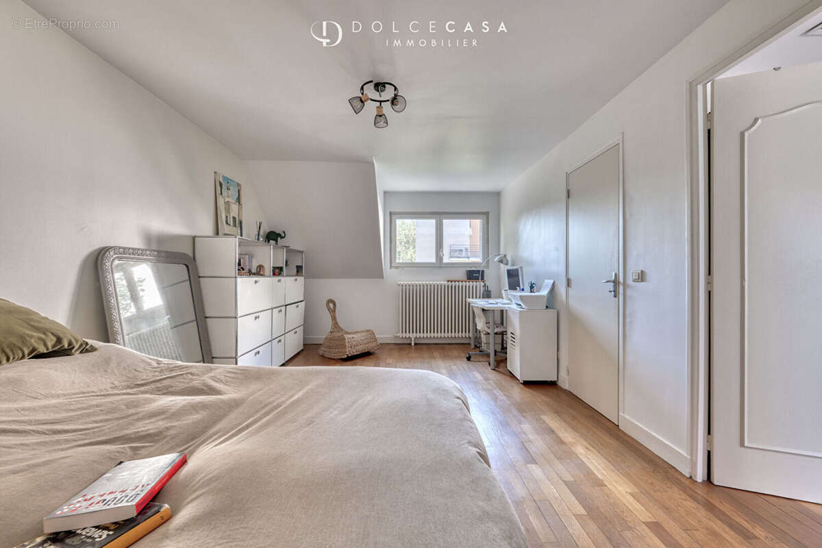 Maison à NOGENT-SUR-MARNE