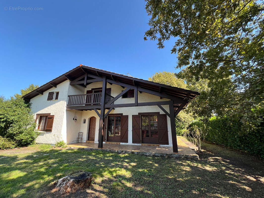 Maison à SAINT-MEDARD-EN-JALLES