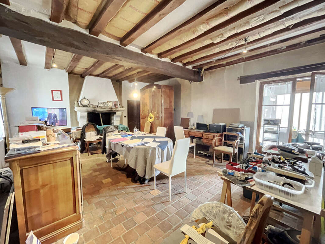 Appartement à EPERNON