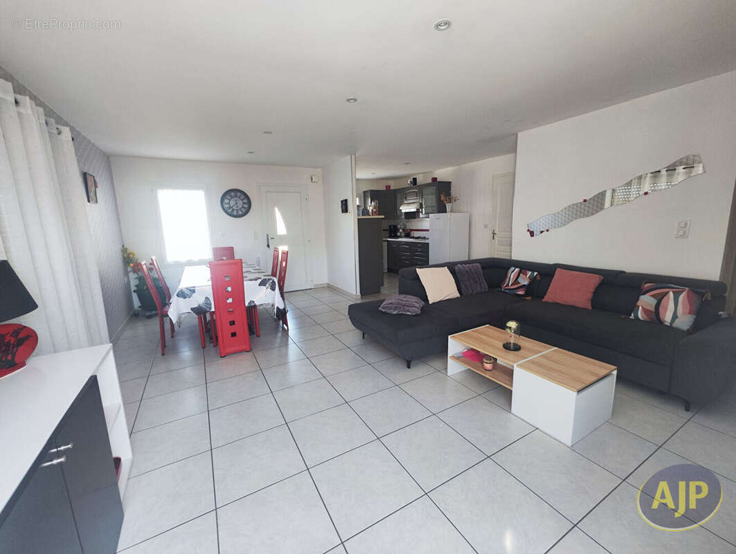 Maison à L&#039;AIGUILLON-SUR-MER