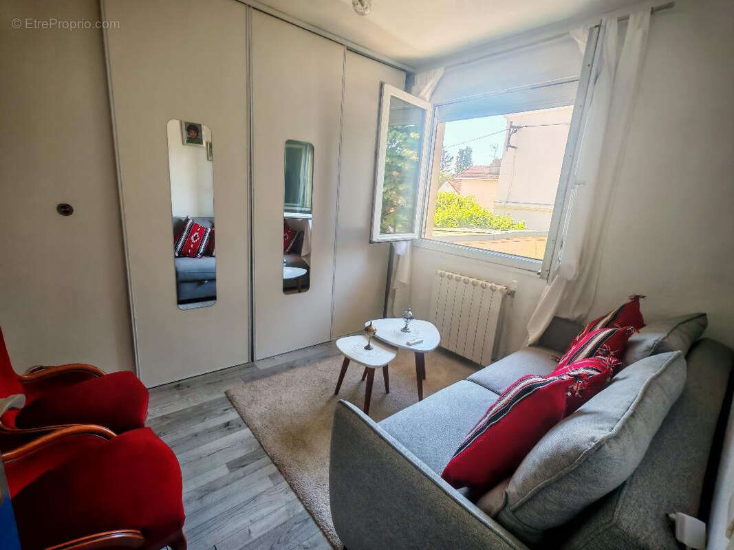 Maison à SARTROUVILLE