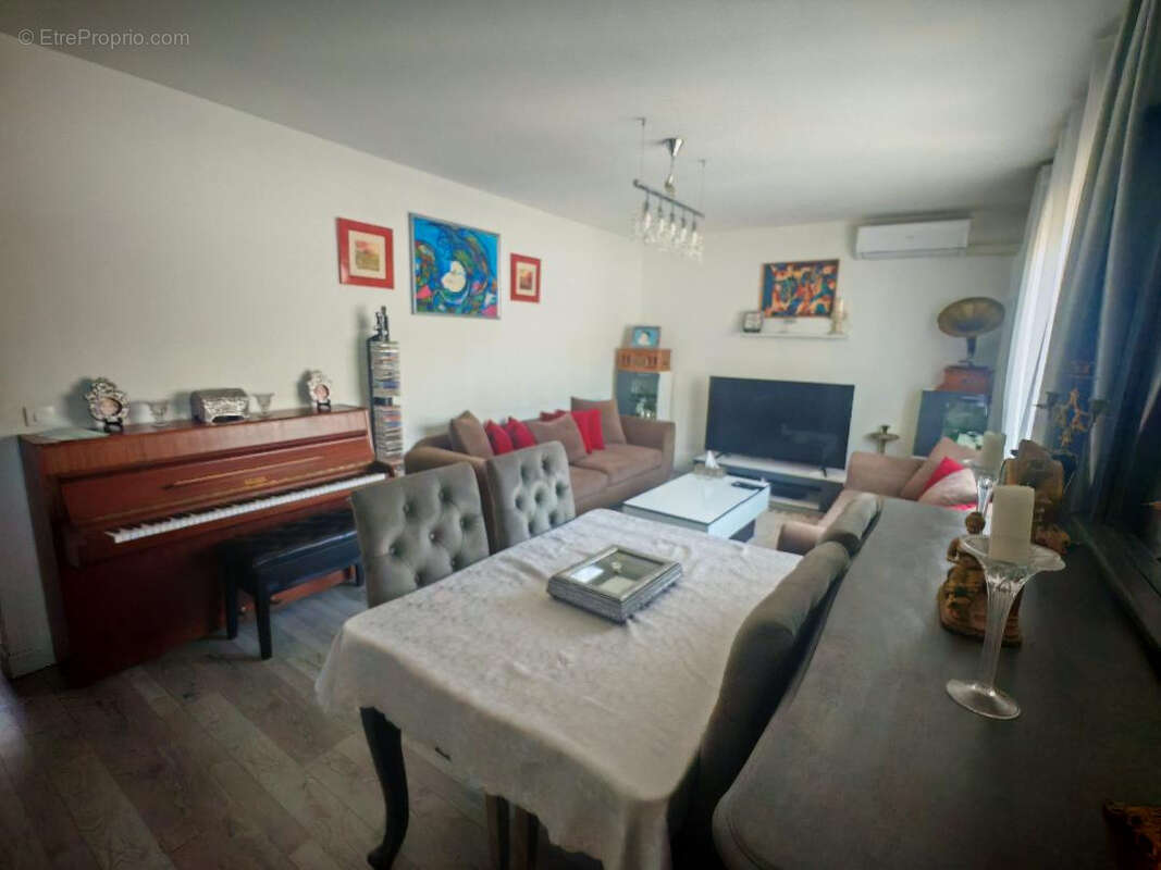 Maison à SARTROUVILLE