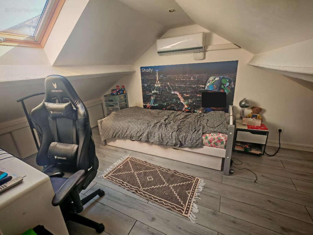 Maison à SARTROUVILLE