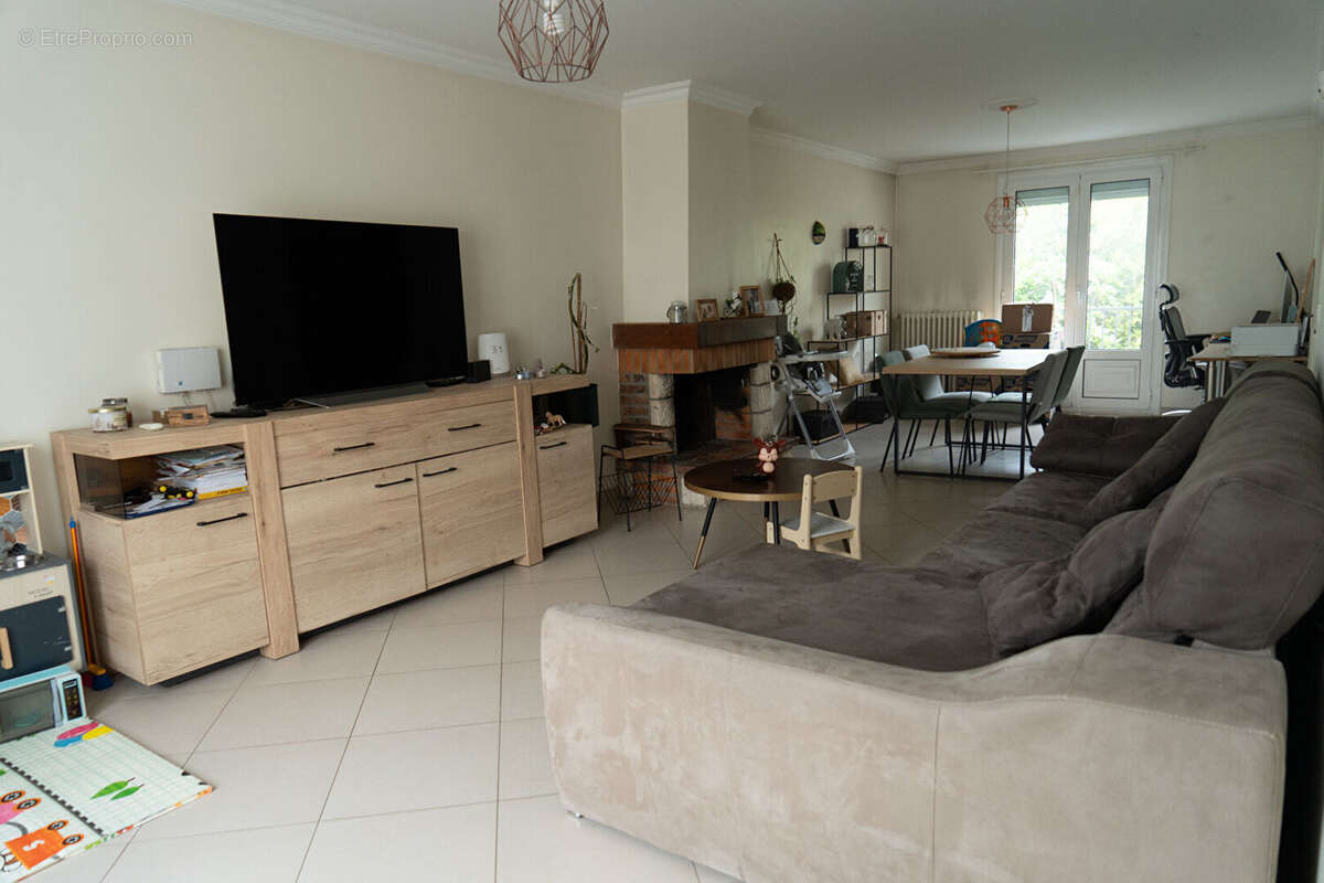 Maison à SARTROUVILLE