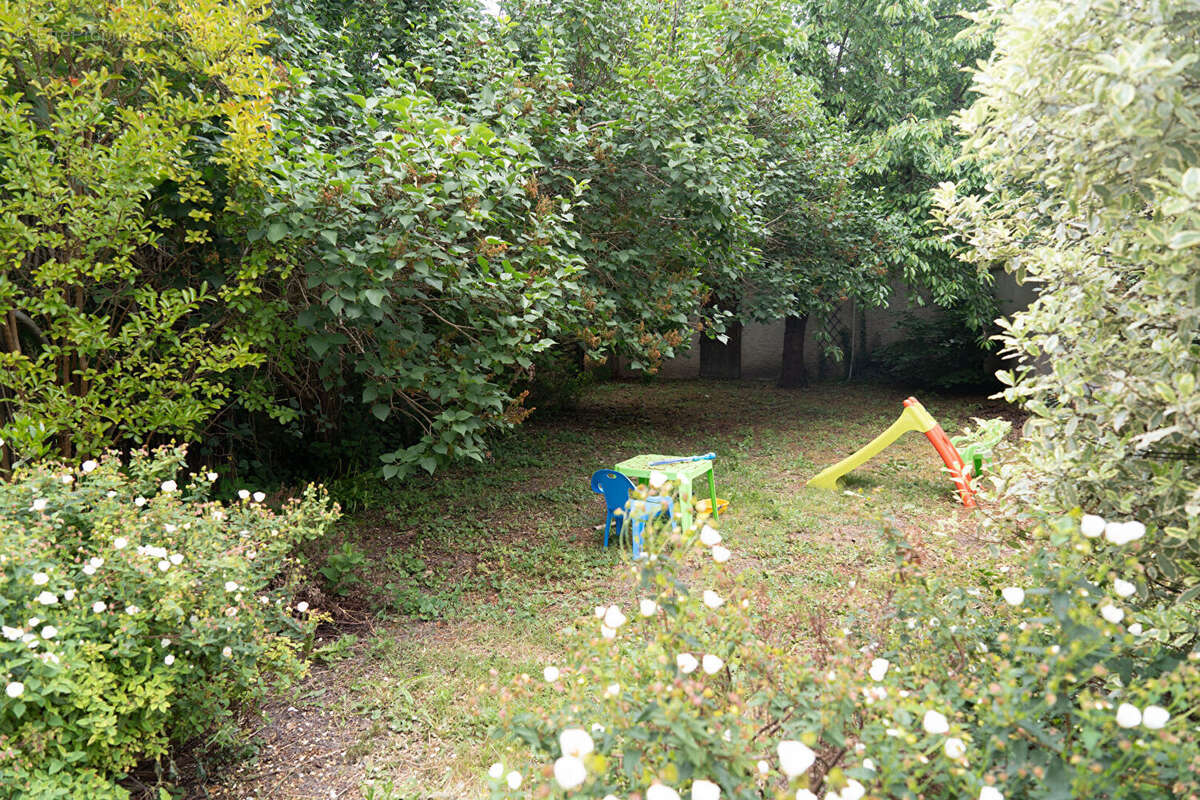Maison à SARTROUVILLE