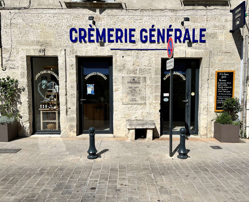 Commerce à VILLENEUVE-LES-AVIGNON