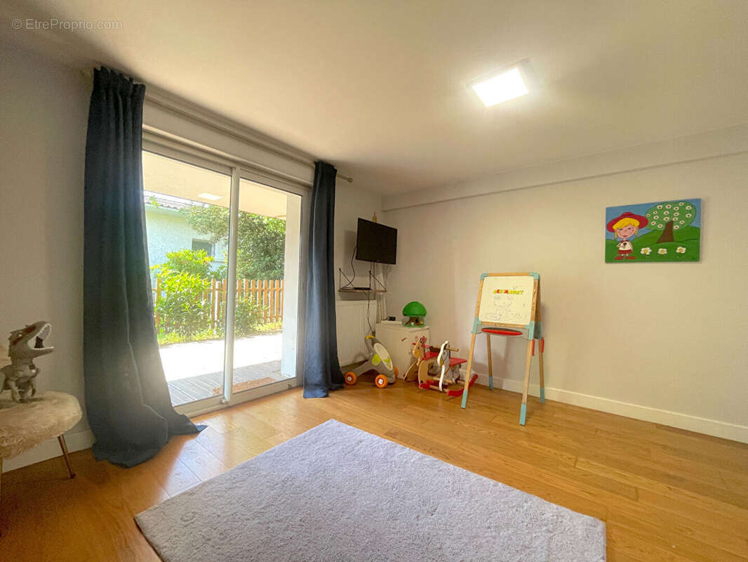 Maison à GUJAN-MESTRAS