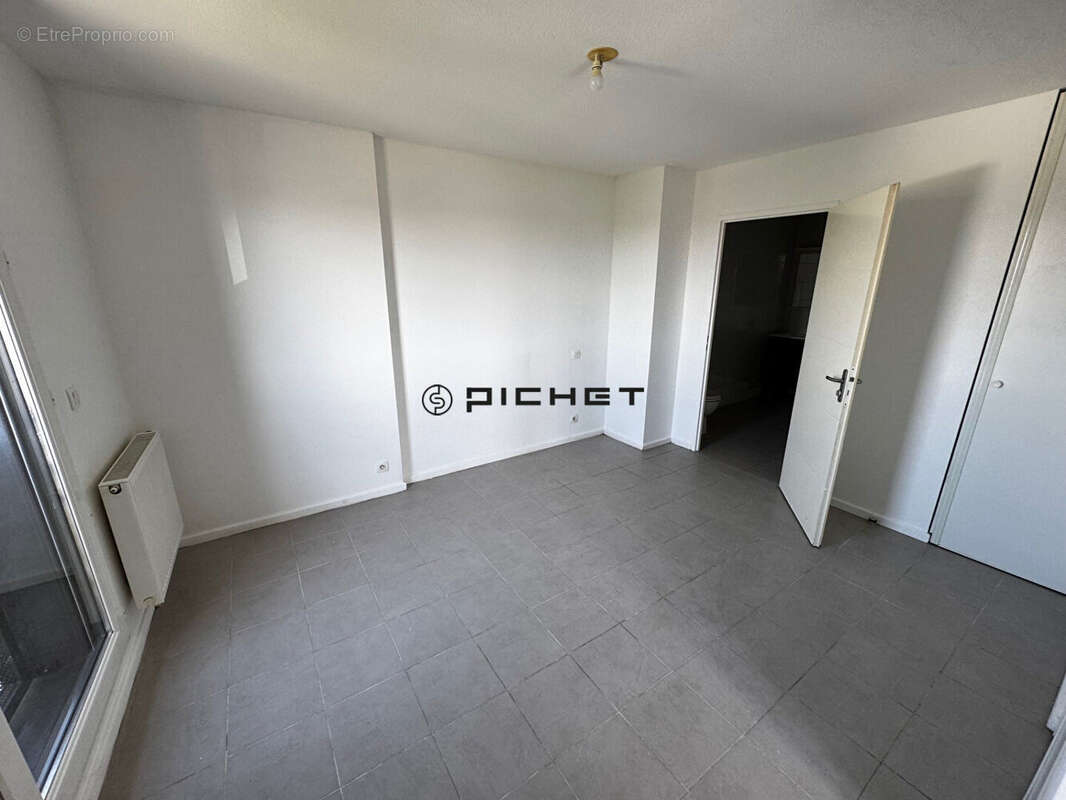 Appartement à CENON
