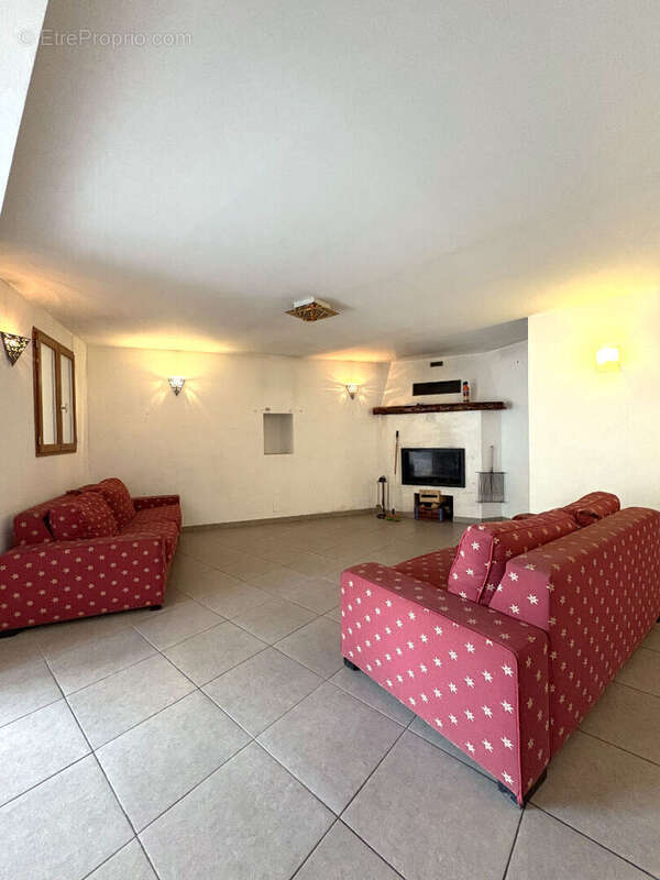 Appartement à FONT-ROMEU-ODEILLO-VIA