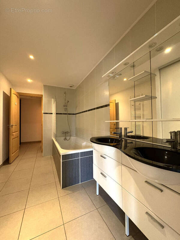 Appartement à FONT-ROMEU-ODEILLO-VIA