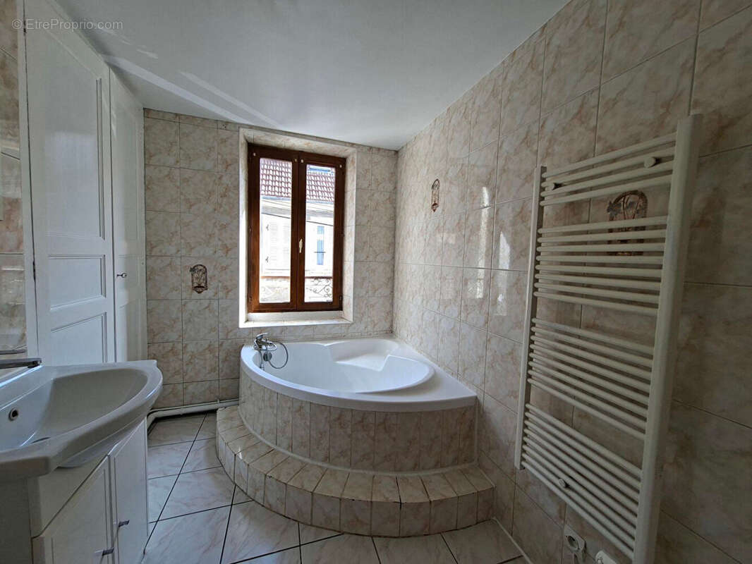 Maison à LIZY-SUR-OURCQ