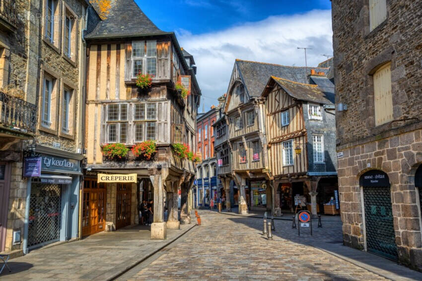 Commerce à DINAN