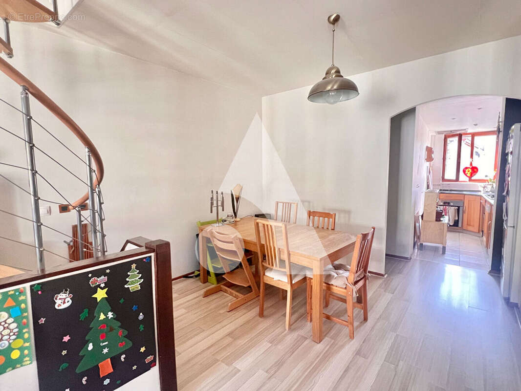 Maison à COUILLY-PONT-AUX-DAMES